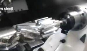 四軸數控機床加工制造螺旋驅動(dòng)軸，漲姿勢！